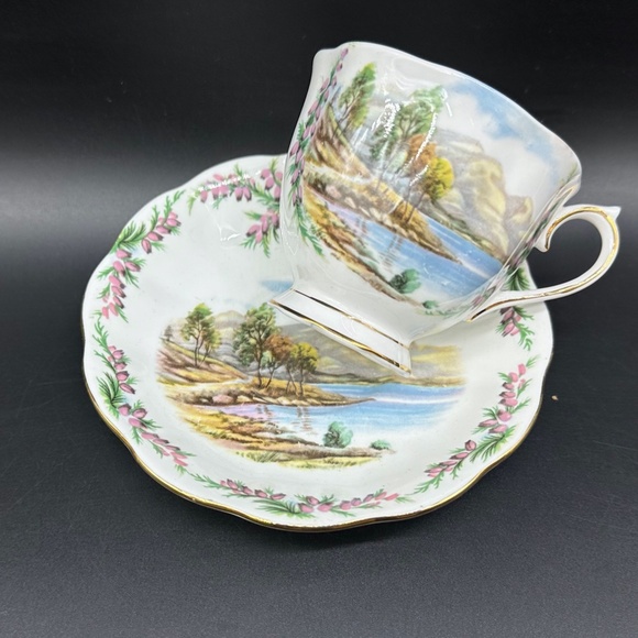 Royal Albert Traditional British Songs Series Road to the Isles Tea Cup Set - Picture 3 of 5